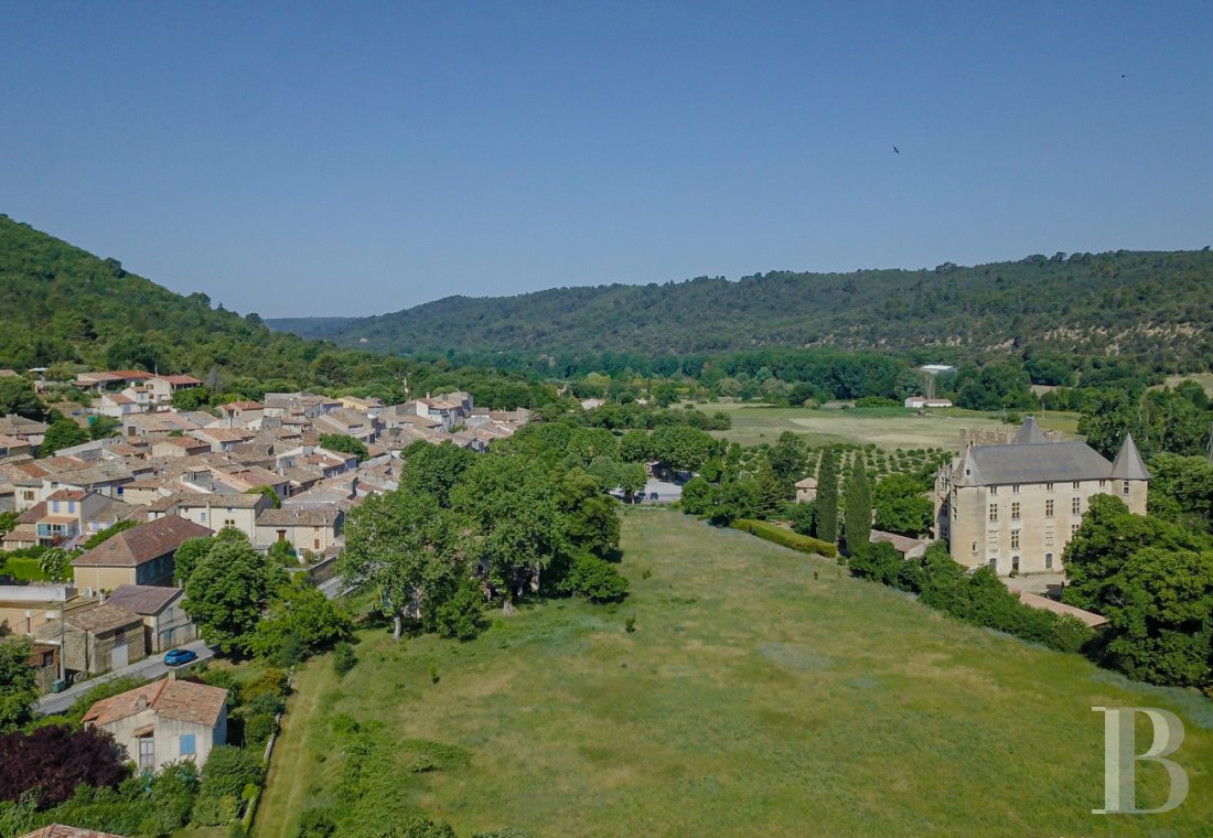 Dans les Alpes-de-Haute-Provence, entre Manosque et le lac de Sainte-Croix, un château du 12e siècle au cœur d’une vallée préservée - photo  n°36